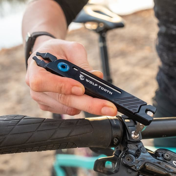 8-Bit Pack Pliers - Wolf Tooth Components
