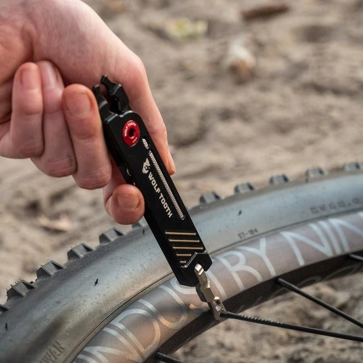 8-Bit Pack Pliers - Wolf Tooth Components