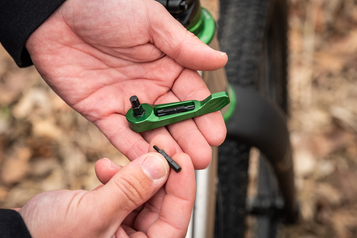 Axle Handle Multi-Tool - Wolf Tooth Components