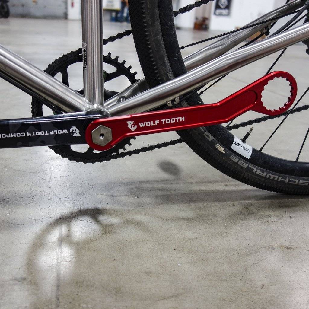 Pack Wrench and Inserts Kit - Ultralight BB Wrench and 1 Inch Hex Inserts - Wolf Tooth Components