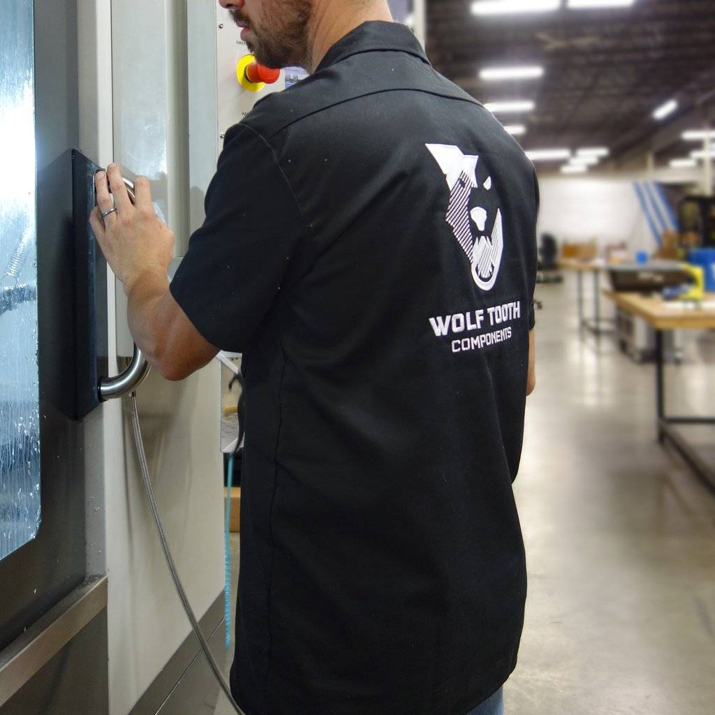 WOLF TOOTH EMBROIDERED MECHANICS SHIRT - Wolf Tooth Components