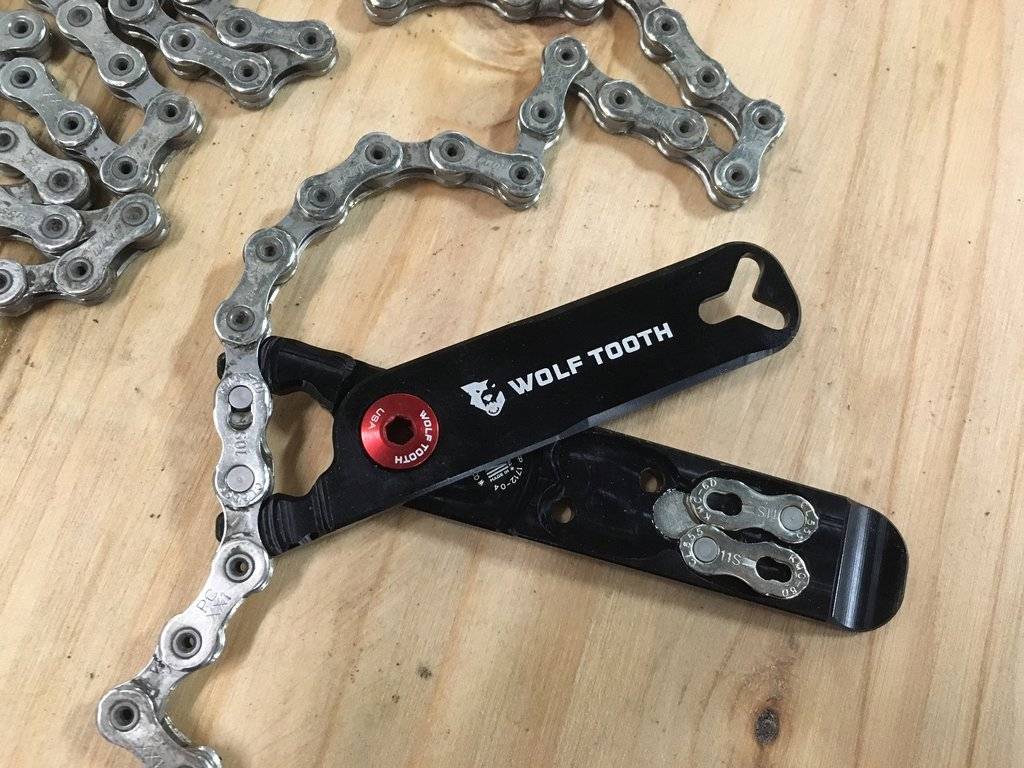 Wolf tooth Pack Pliers - Master Link Combo Pliers - Wolf Tooth Components