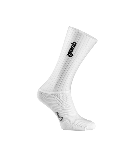 Aero Socks White - Quest